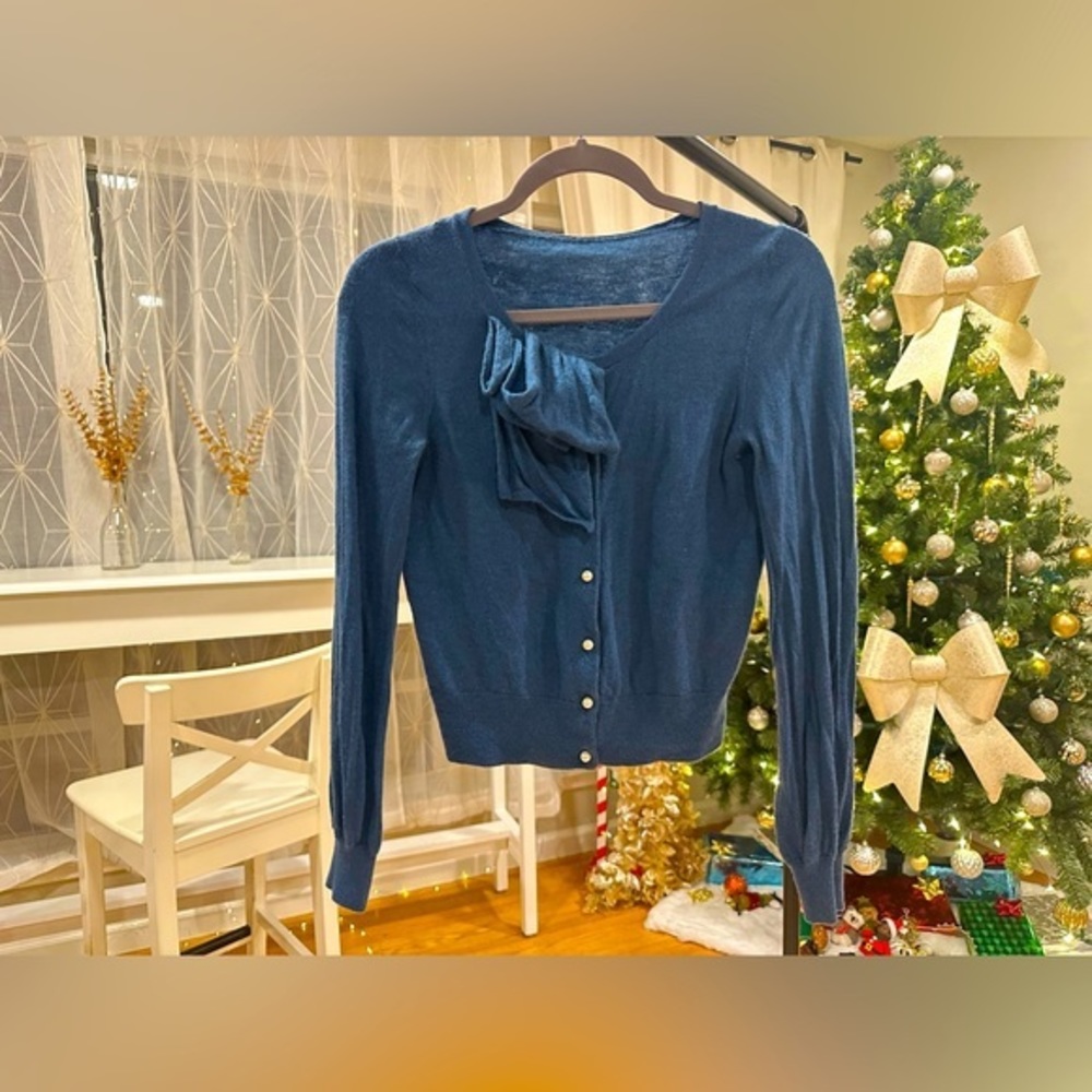 Cozy Navy Blue Bow-Tie Cardigan